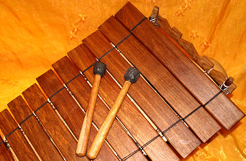 Djemb&eacute; Art Balafon aus Mali