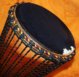 Bougarabou Trommel aus Mali Trommelfell