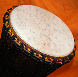 Bougarabou Trommel aus Mali Trommelfell