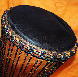 Bougarabou Trommel aus Mali Trommelfell