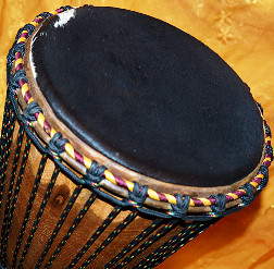 Bougarabou Trommel aus Mali Trommelfell