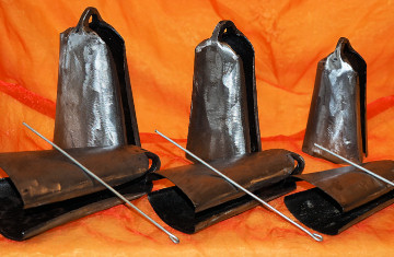 Dundun Glocke, Afrikanische Eisenglocke, Malinke Glocke, Basstrommelglocke von Djembé Art